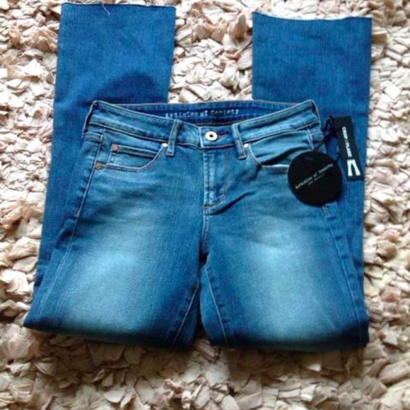 Articles Of Society London Crop Flare Jeans - Picture 3 of 8